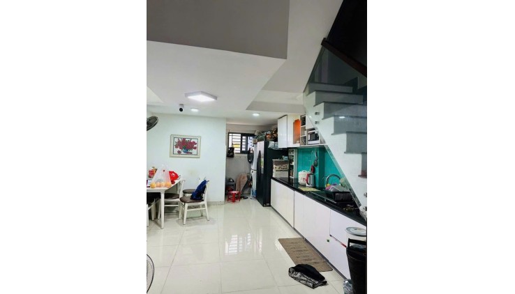 Ngộp Phú Thọ Hòa - 4x16m2  - HXH ngủ trong nhà - 2 tầng BTCT